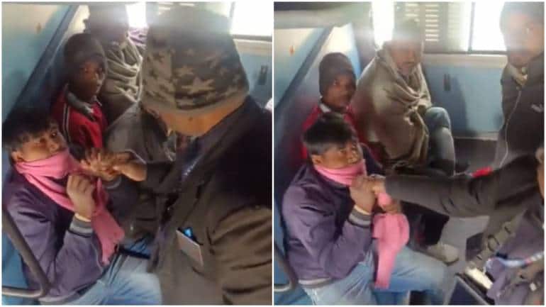 On camera, TTE slaps passenger repeatedly on Barauni-Lucknow Express. Railway Minister reacts - Vimarsana News