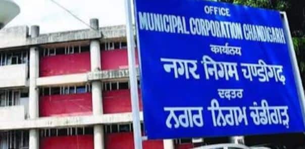 SC censures Chandigarh mayor polls returning officer, halts upcoming sitting of MC