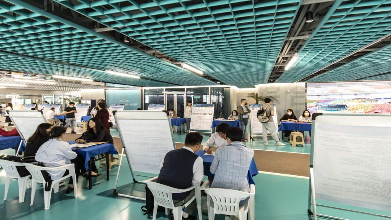 China's business climate floundering, India a key de-risking alternate for USA Inc, says this report