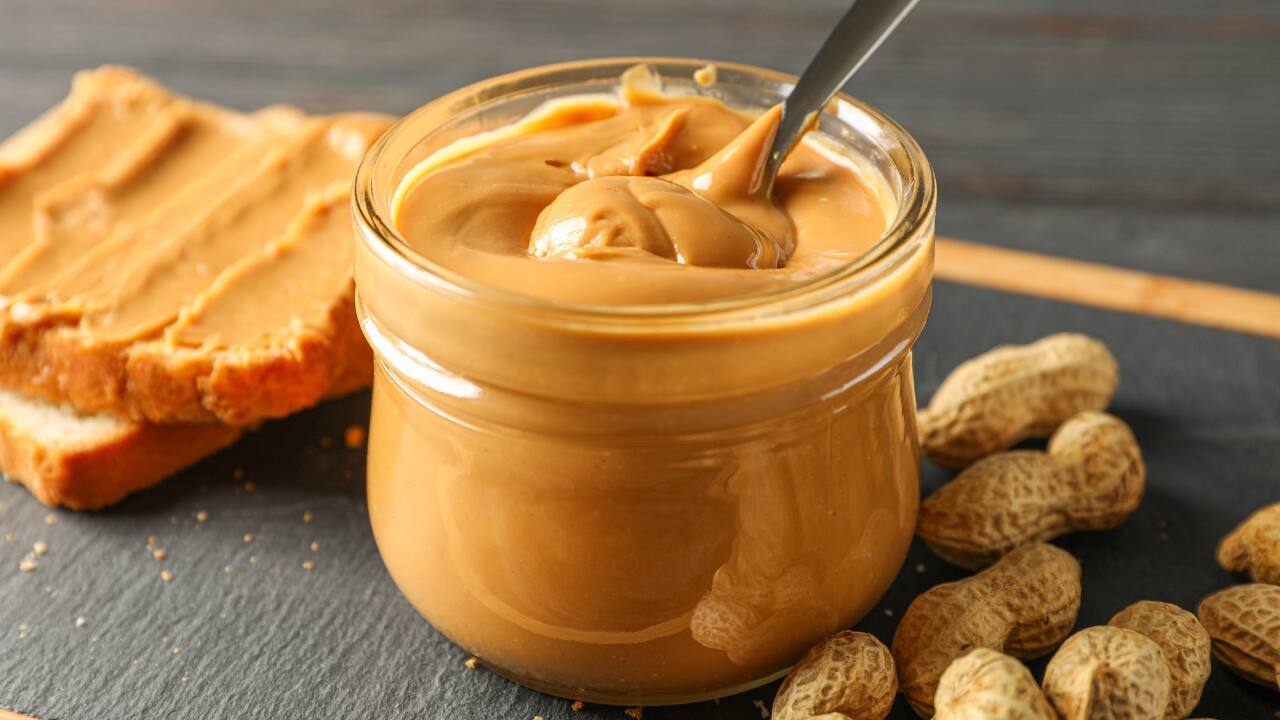 What makes peanut butter the healthiest breakfast spread?