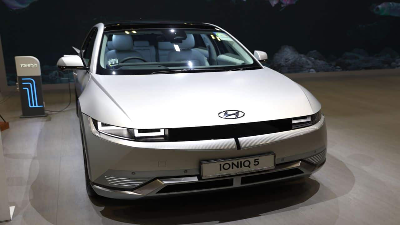 Hyundai offers $7,500 cash bonus for EVs to match US tax credits