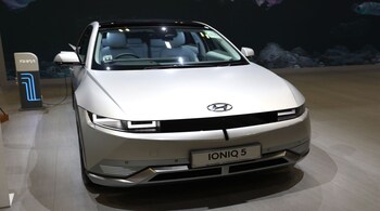 Hyundai offers $7,500 cash bonus for EVs to match US tax credits