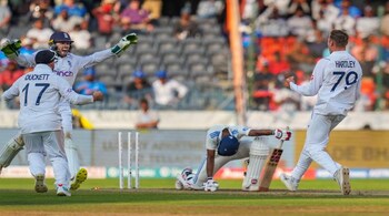 England's Ben Foakes with Tom Hartley celebrate the dismissal of India's Srikar Bharat (PTI Photo)