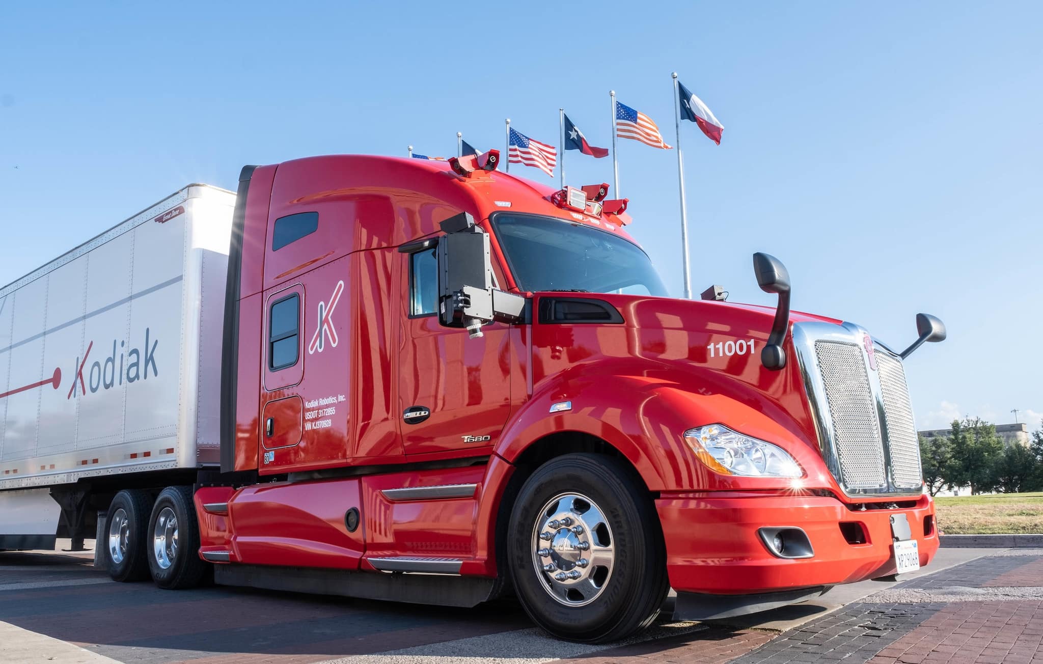 Driverless truck companies plan to ditch human copilots in 2024