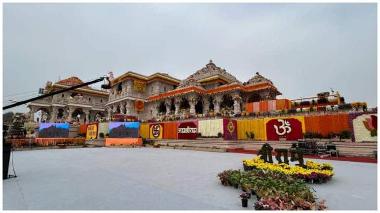 Ayodhya Ram Mandir Inauguration: Will you buy this gold ring with a  miniature ram temple on it? - Times of India Videos