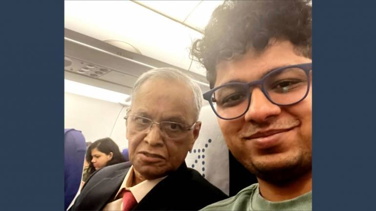 What Narayana Murthy told co-passenger in economy class about Infosys journey - Vimarsana News