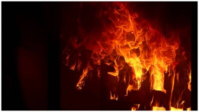 11 dead, 60 injured in blaze at firecrackers unit in MP's Harda town