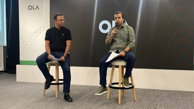 Ola Cabs CEO Hemant Bakshi moonlights as cab driver by night in Bengaluru - Vimarsana News