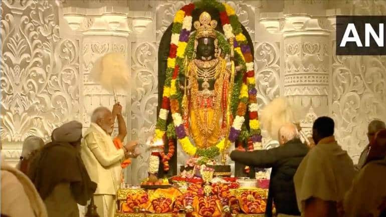 Huge crowd gathers as Ram temple opens doors for devotees post pran pratishtha ceremony in Ayodhya - Vimarsana News
