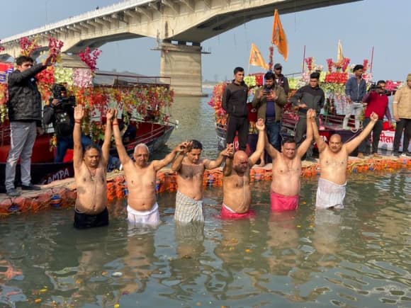 Ram Mandir: After Congress brass rejects invite, some party leaders gear up to observe ceremony - Vimarsana News