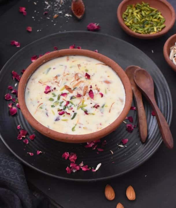 Thick Ayodhya rabdi with cardamom and other spices.