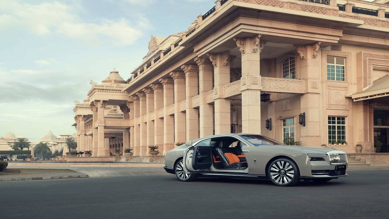 Rolls Royce launches fully electric luxury sedan Spectre in India ...