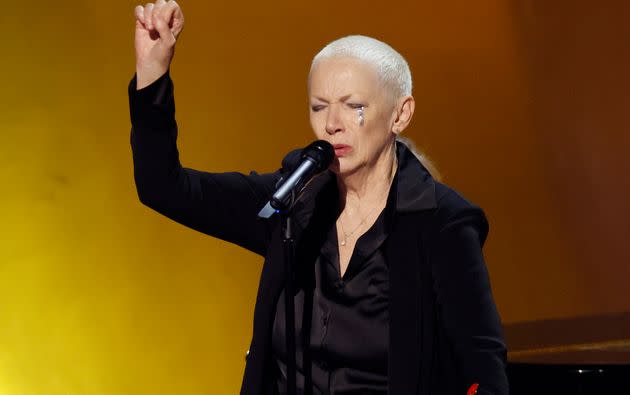 Annie Lennox called for ceasefire on the Grammys stage. (Image via Recording Academy, CBS)