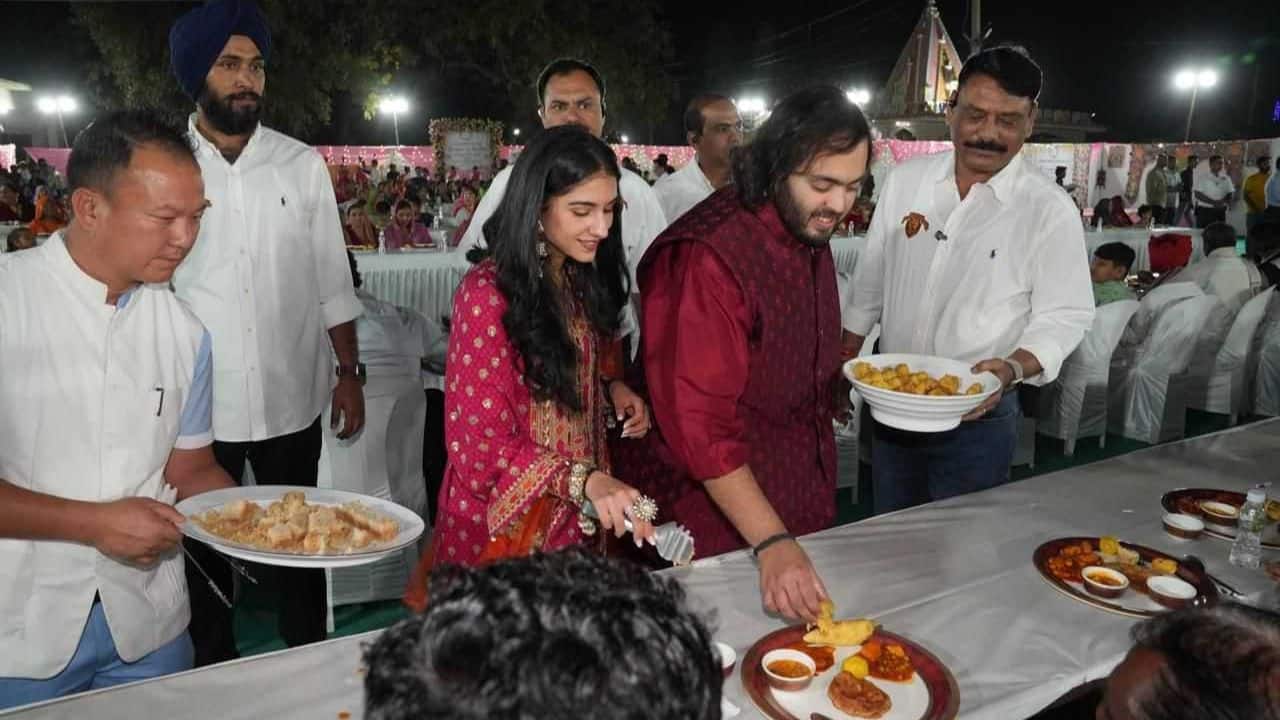 They personally served traditional Gujarati dinner items to the community from nearby villages and sought their blessings. (Image: Reliance group)