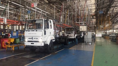 Ashok Leyland leverages record M&HCV volumes to boost its FY24 topline