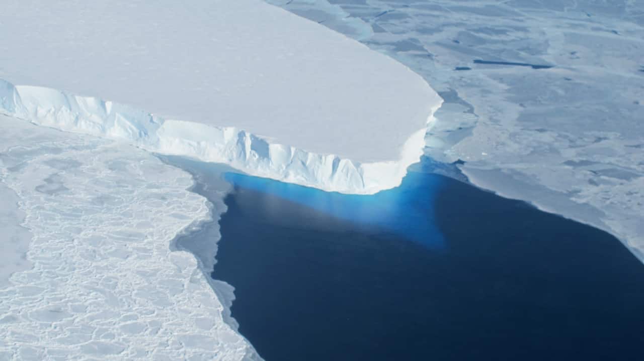 COP29: Debate mirrors rising temperatures, but climate finance ice refuses to melt