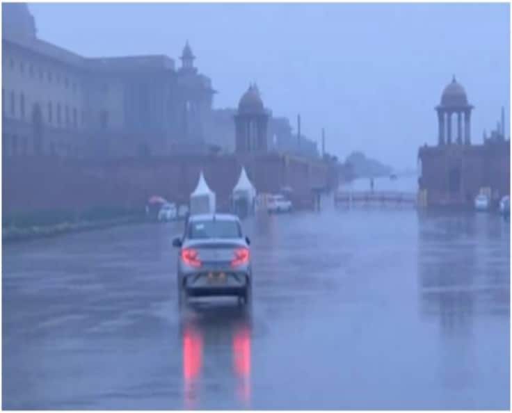Weather Update Today: Delhi records minimum temperature of 8.3 degree celsius, rain likely during day