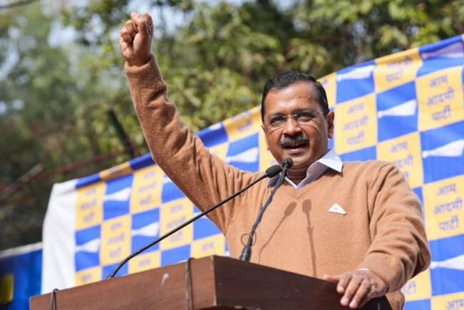 Kejriwal alleges electoral malpractice: Accuses BJP of tampering with EVMs - Vimarsana News