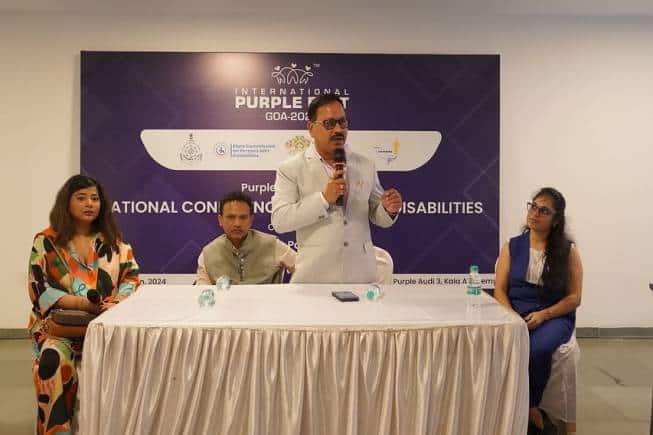 (From left) Dr Anubha Mahajan, Shri Guruprasad Pawaskar, Shri Subhash Phal Desai, and Ms Anjali Vyas.