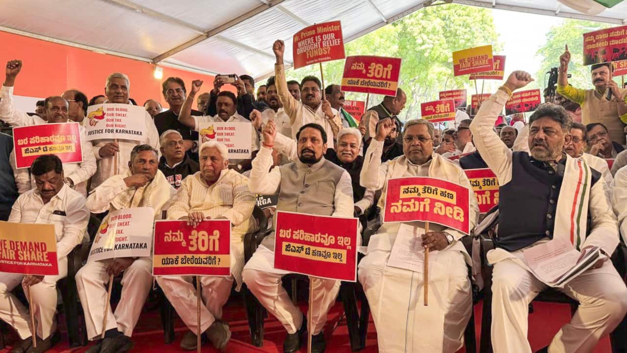 “Jantar Mantar is a historical place. All our ministers and MLAs are protesting at the historical place. It is not a political movement. A movement is being made to protect the interest of Karnataka. The central government is unfair in tax distribution. Rs 1.87 lakh crore that should have come to Karnataka in five or six years has not come,” says Karnataka CM.