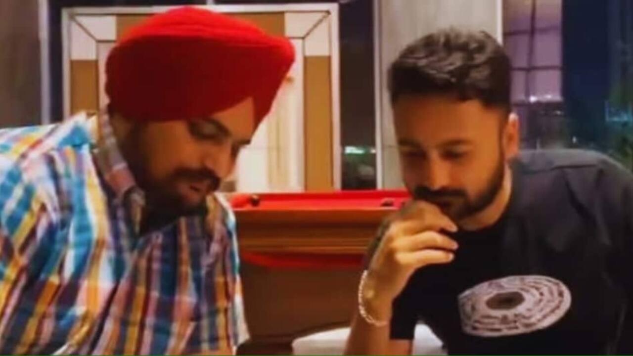 Sidhu Moosewala's ex-manager and friend Bunty Bains escapes murder attempt in Punjab's Mohali