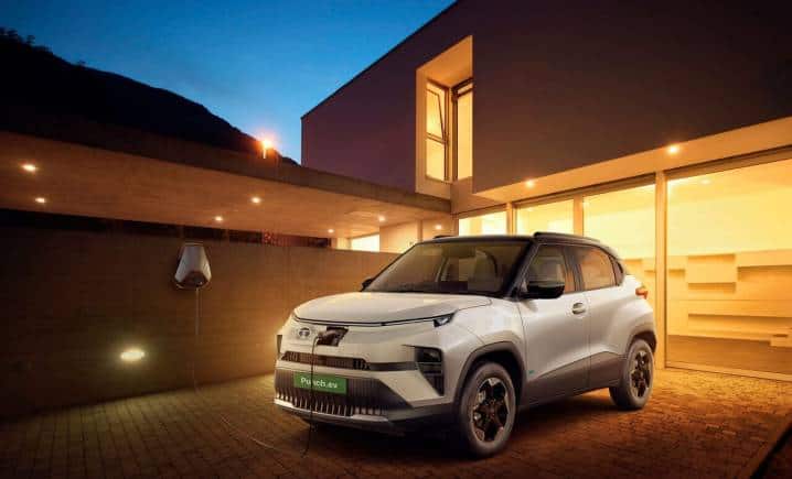 EV sales projected to surge 66% in 2024, says Counterpoint Research - Vimarsana News