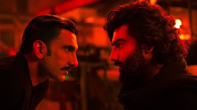 First photos: Arjun Kapoor as villain in Singham Again; Ajay Devgn tweets get set for 'toofan'