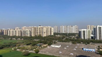 Noida Authority likely to execute registry of 13000 flats