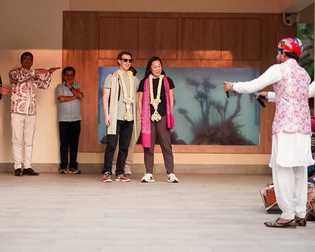 Meta CEO Mark Zuckerberg and wife Priscilla Chan. 