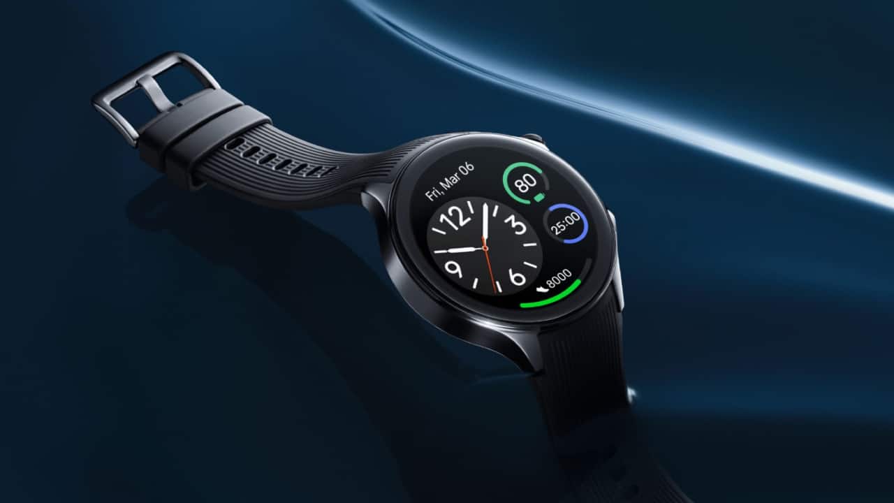 The OnePlus Watch 2 is powered with the latest version of Wear OS and comes with popular Google apps like Maps, Assistant, and Calendar, plus support for more third-party apps.