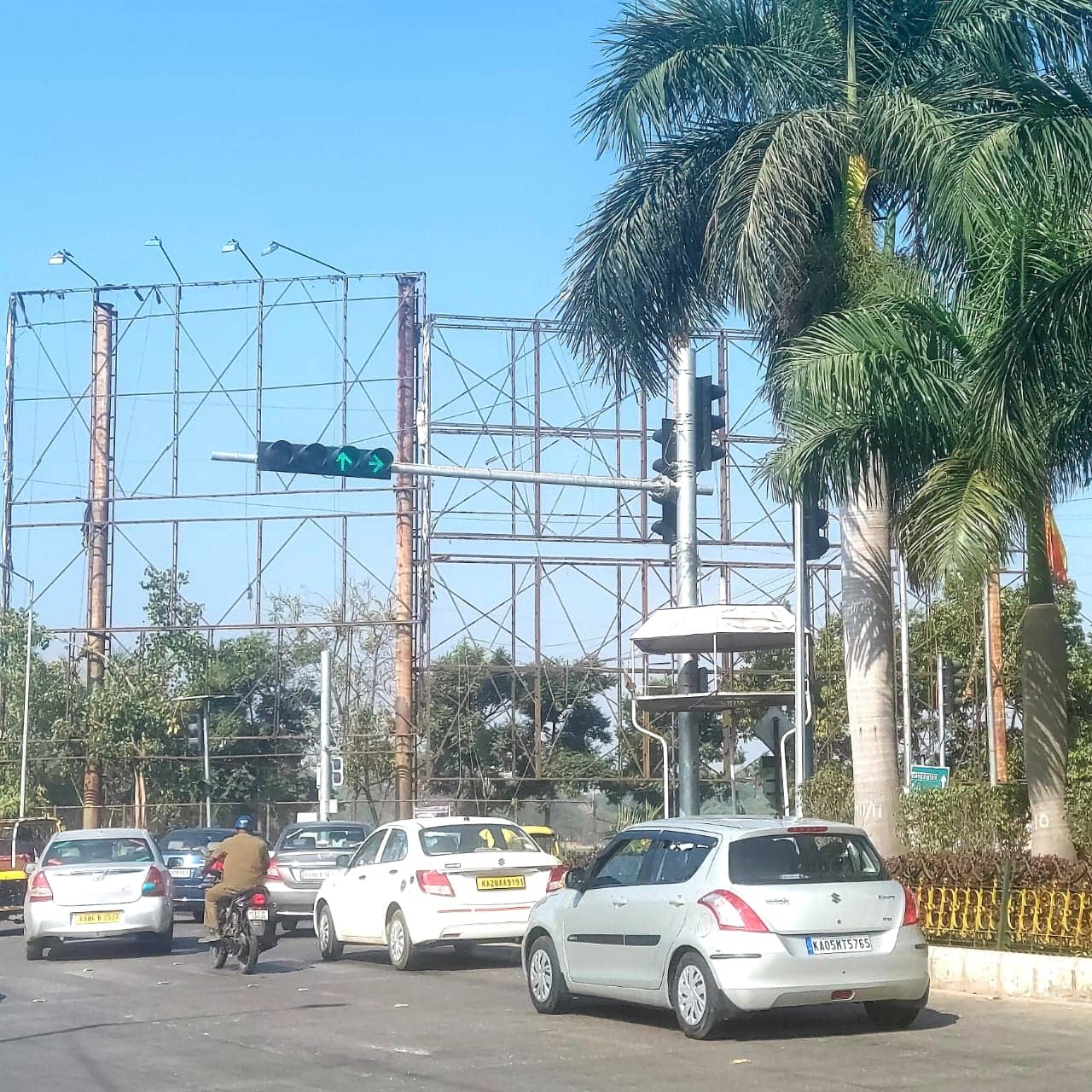 Bengaluru trials Japanese traffic signal technology to reduce congestion Bengaluru trials Japanese traffic signal technology to reduce congestion