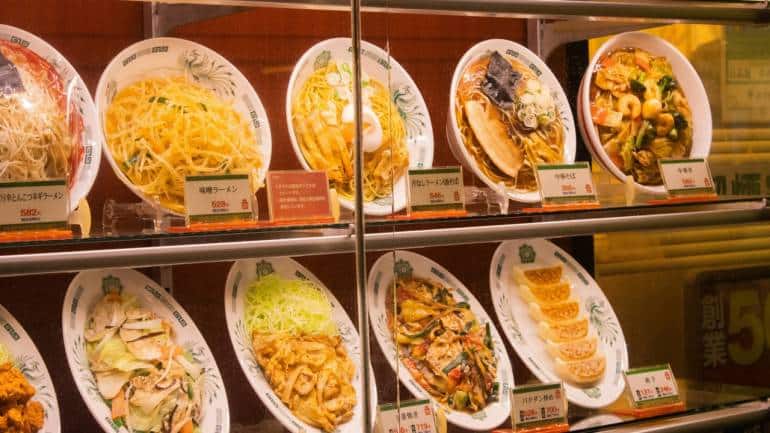 Food on display in Arai, Tokyo. (Photo: Ruth Duncan via Unsplash) 