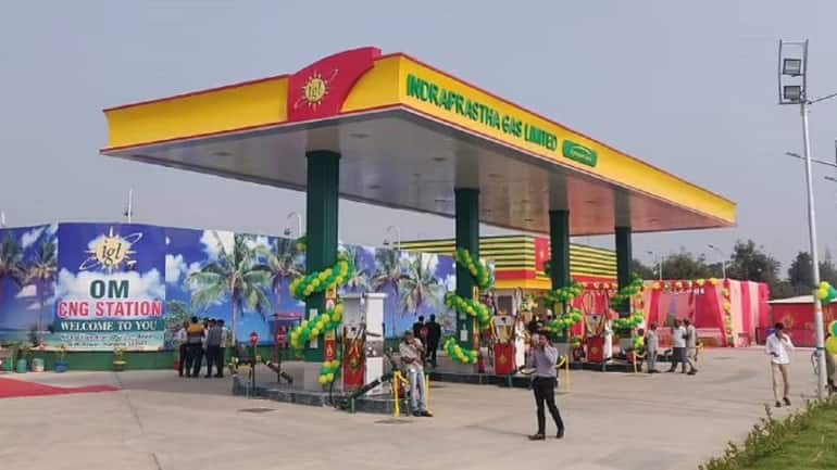Indraprastha Gas may extend losses after distributor cuts CNG price
