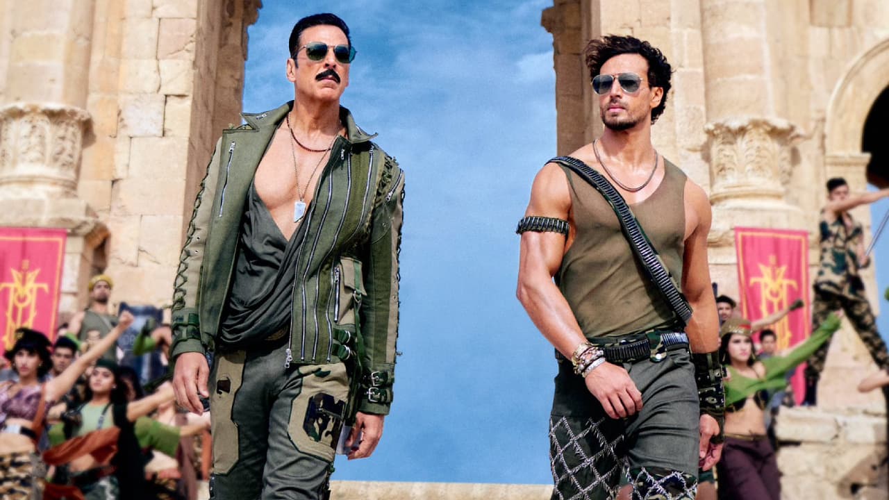 World Health Day 2024: How Bollywood actors from Hrithik Roshan to Rakul Preet Singh stay fit World Health Day 2024: How Bollywood actors from Hrithik Roshan to Rakul Preet Singh stay fit