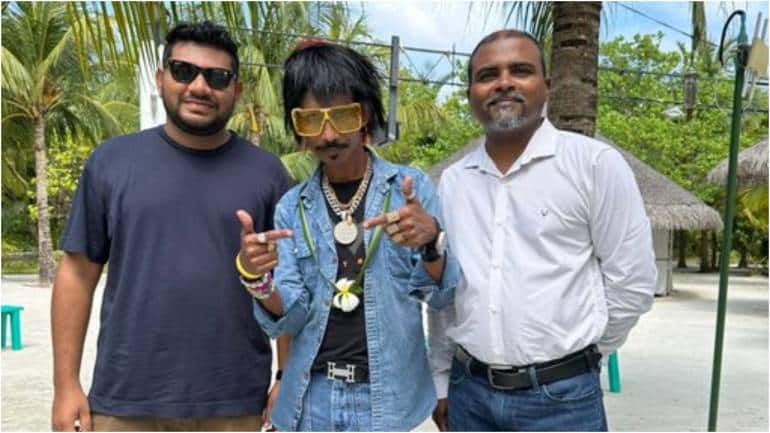 Nagpur's Dolly Chaiwala spotted vacationing in Maldives. See viral pics - Vimarsana News