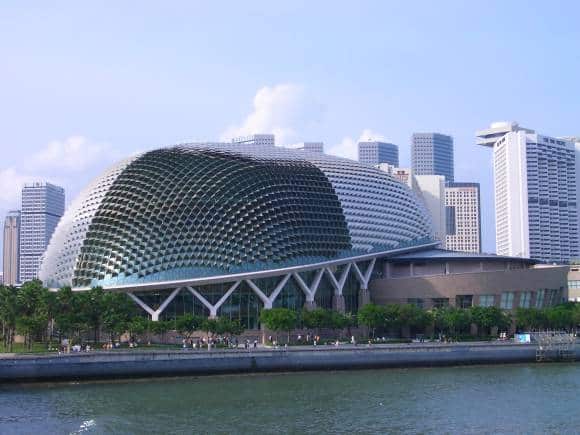 Esplanade - Theatres on the Bay, Singapore. (Photo: Wikimedia Commons)