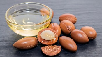 Health benefits of argan oil: Rich in vitamin E and fatty acids, argan oil is a true skincare gem (Image: Canva)
