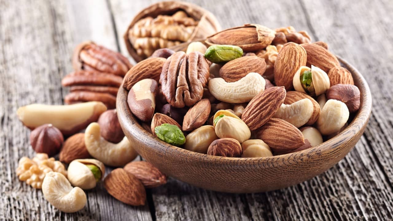 Diet tips: Keep your heart healthy with foods that lower bad cholesterol levels