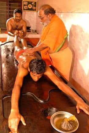 Kerala Ayurveda massage therapy. (Photo: Wikimedia Commons)