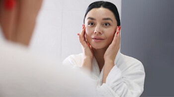 Skin care products: Choose alcohol-free toners that contain soothing and hydrating ingredients like rose water, aloe vera, or glycerine (Image: Canva)