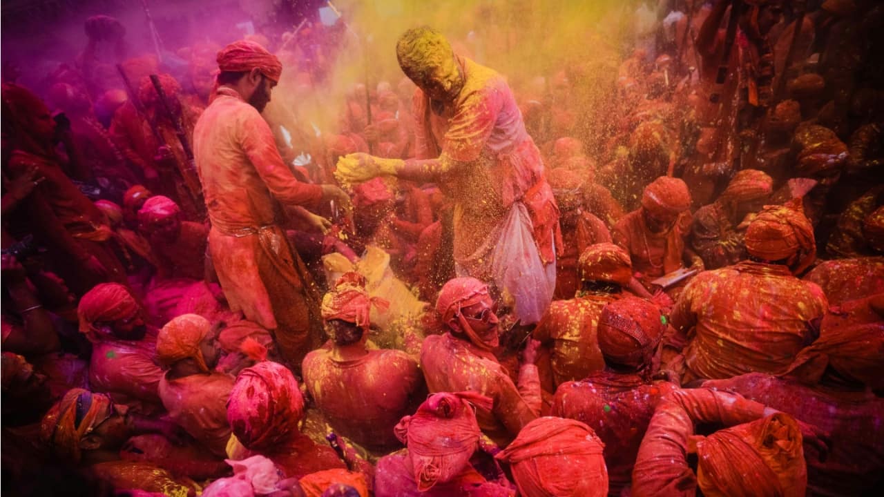 Holi 2024 skin care: 5 simple yet effective tips and tricks to keep your skin protected during Holi
