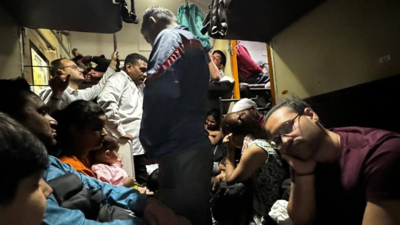 'We couldn't leave our seats to use the toilet for 5 hours': Passenger of crowded AC 3-tier coach of Delhi-Chittor train