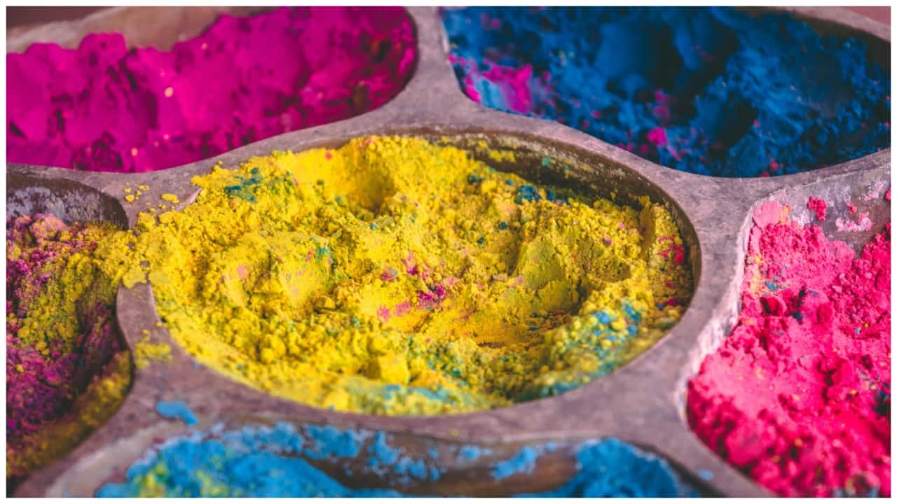 Holi 2024 skin care: Moisturise your skin with body oil, use gentle cleansers to remove colours