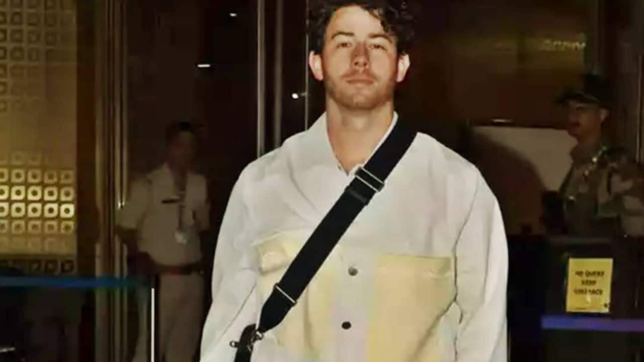 Nick Jonas returns to Mumbai to spend quality time with Priyanka Chopra and daughter Malti after Texas Gig