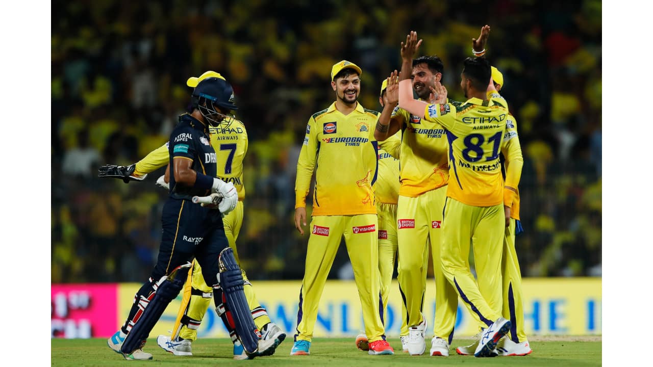 MS Dhoni's reaction to Sameer Rizvi's six off the first ball of his IPL career is viral: What you need to know about Sameer Rizvi