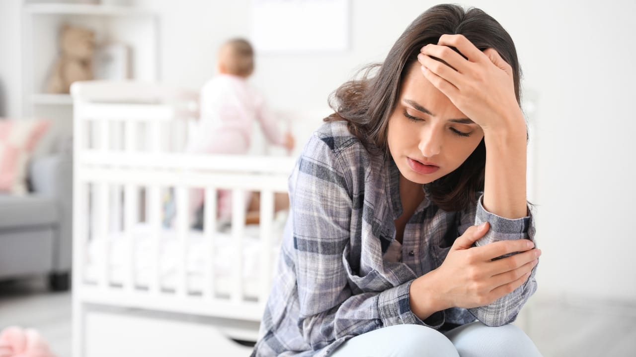 Symptoms of postpartum depression: Watch out for fatigue, loss of appetite, insomnia, mood swings