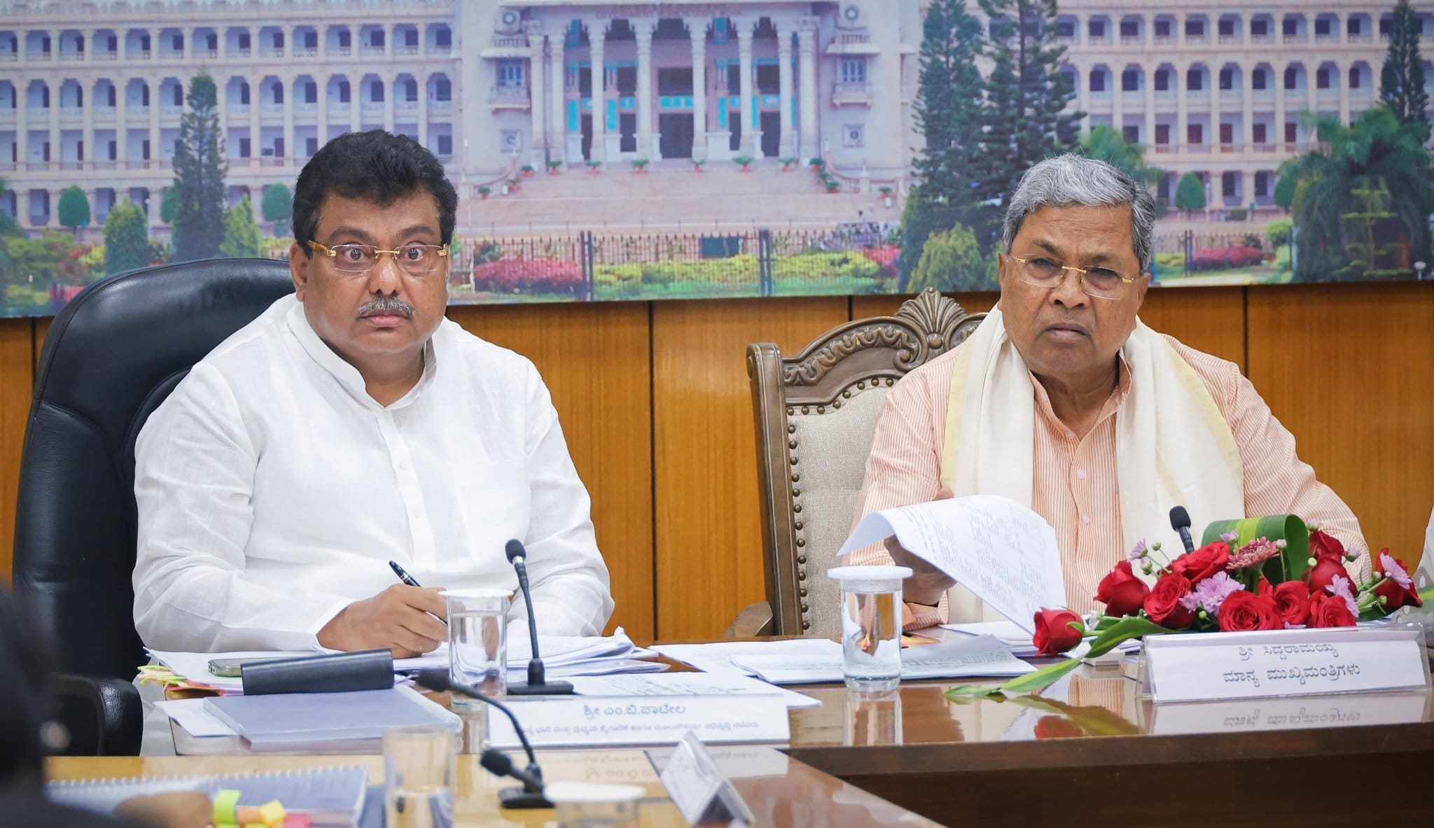 Congress in Karnataka: Struggling with contradictions? Congress in Karnataka: Struggling with contradictions?