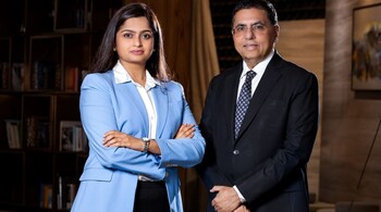 L Catterton's Asia partner and head of India Anjana Sasidharan (left) and former HUL executive Sanjiv Mehta (right)