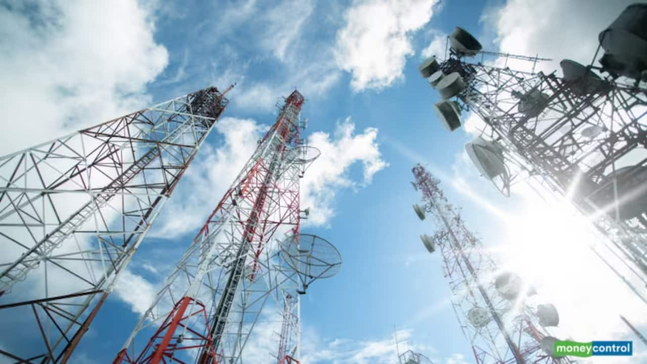 DoT asks telcos to pay for 5G spectrum sold in June auction