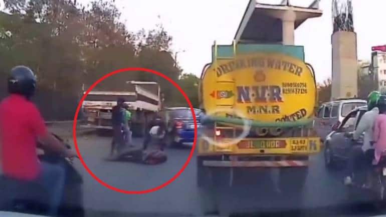 Bengaluru workers hire goons to beat up senior over work pressure - Vimarsana News
